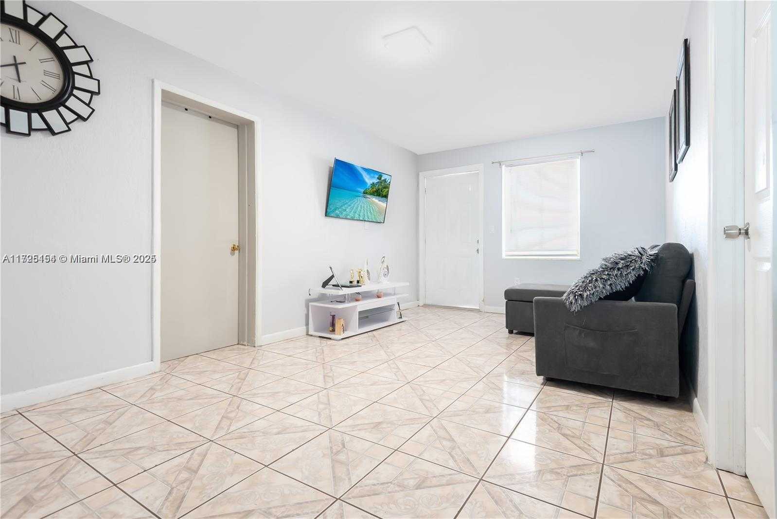 Small Image of 2800 NORTH WEST 94TH ST, Miami Number 27