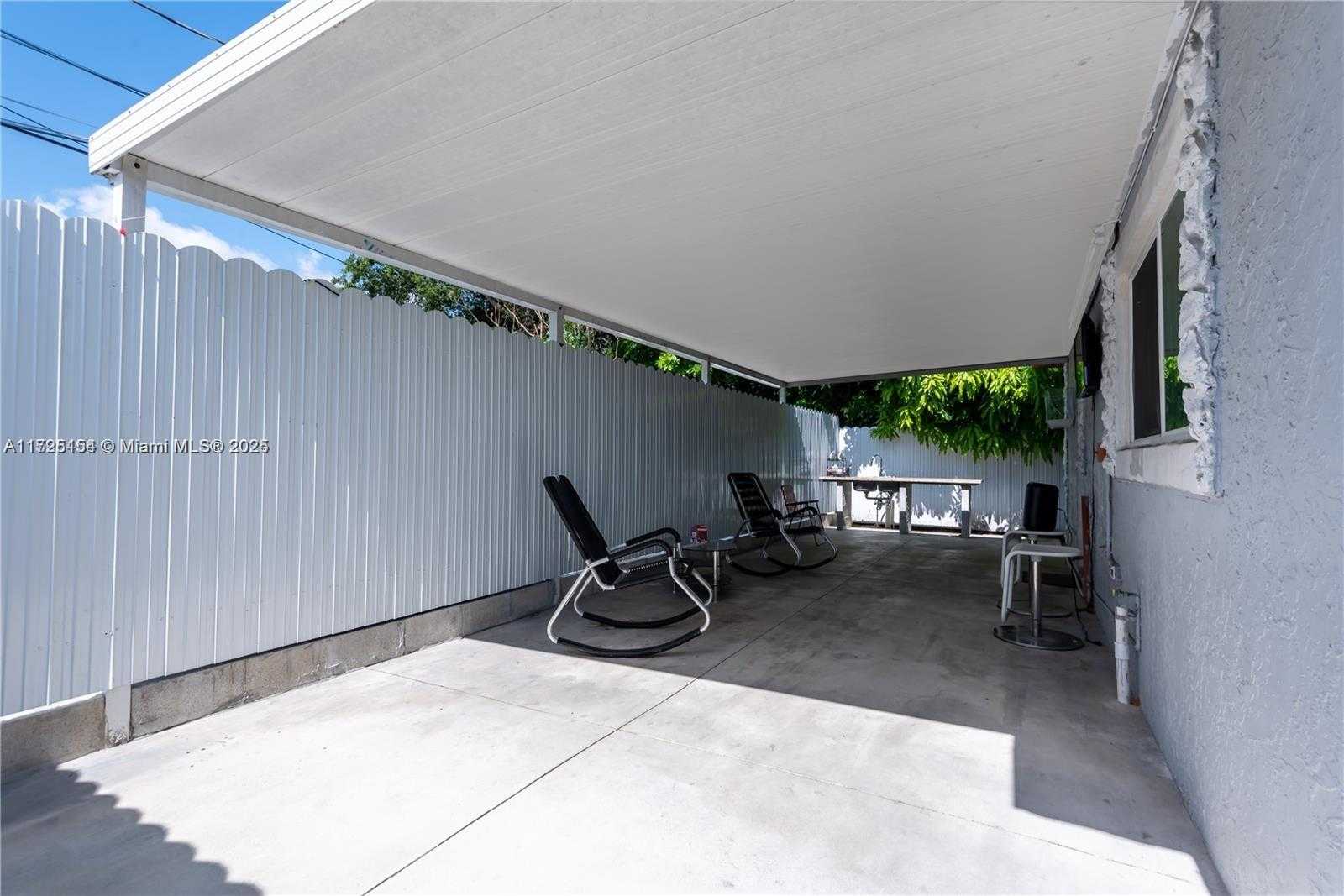 Small Image of 2800 NORTH WEST 94TH ST, Miami Number 36