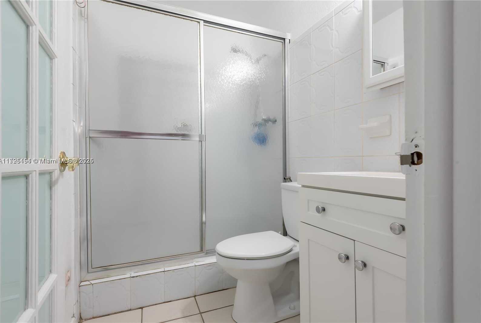 Small Image of 2800 NORTH WEST 94TH ST, Miami Number 7