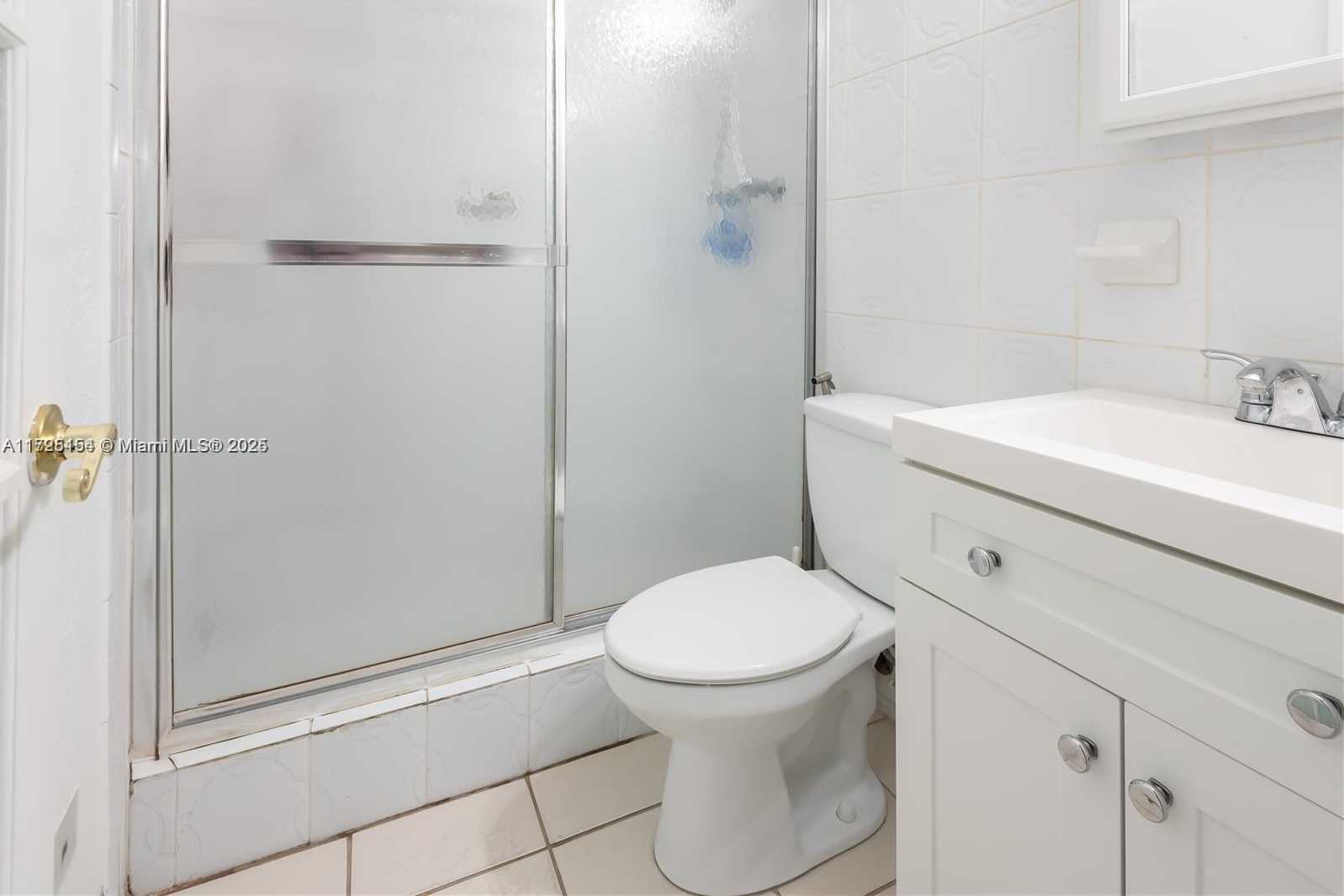Small Image of 2800 NORTH WEST 94TH ST, Miami Number 8