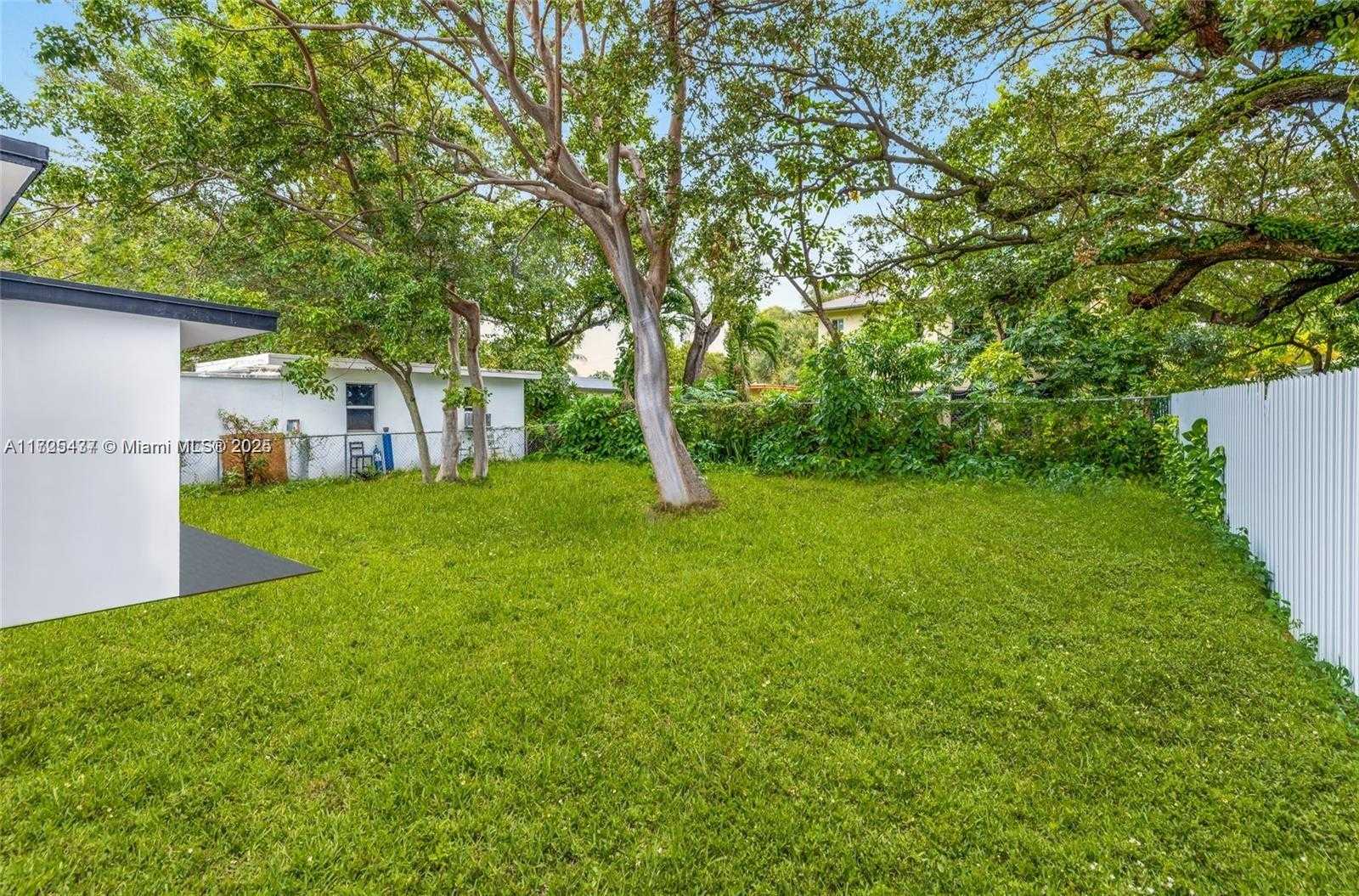 Small Image of 5511 NORTH WEST 5TH CT #2, Miami Number 9