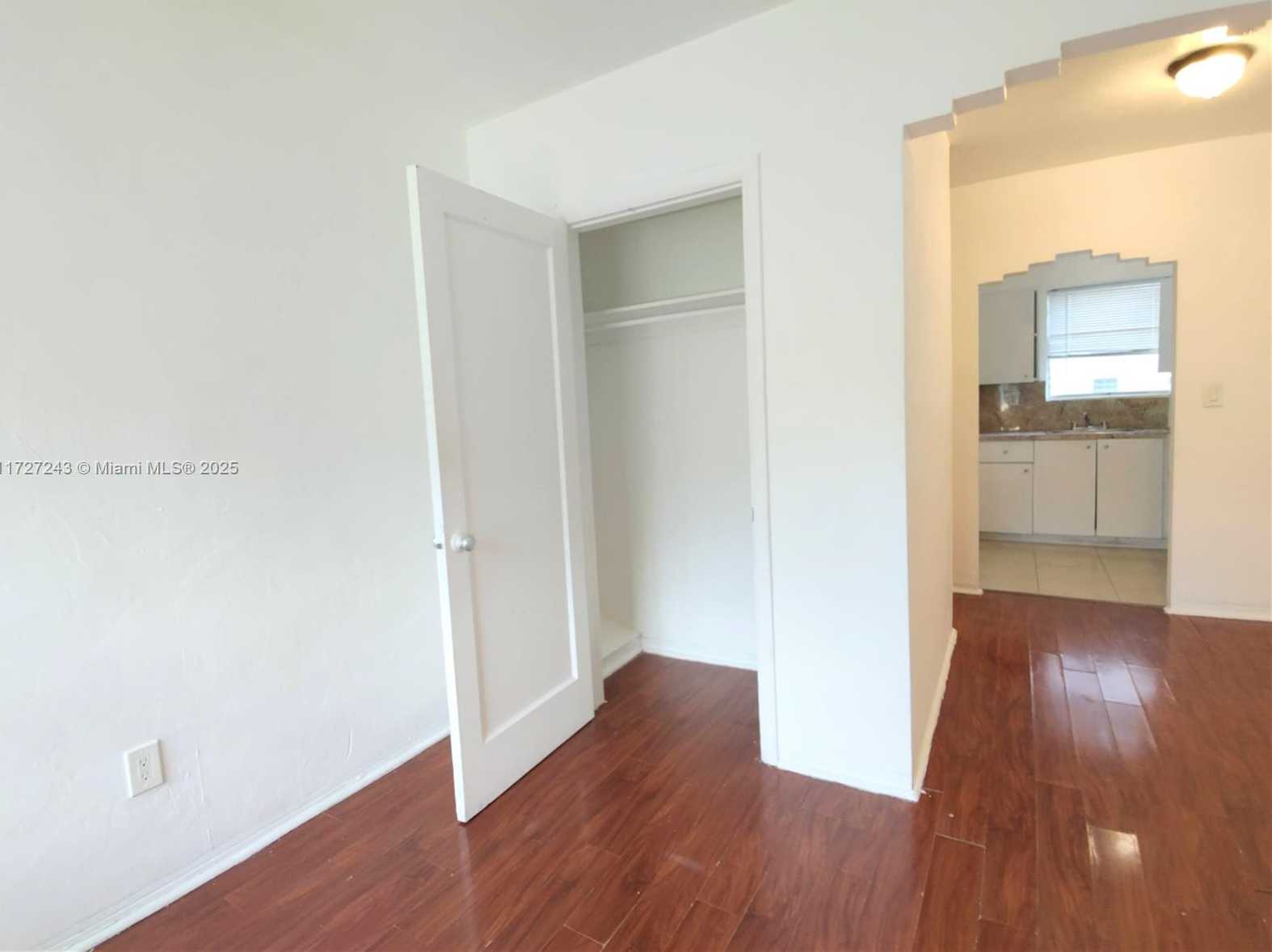Small Image of 1565 SOUTH WEST 6TH ST, Miami Number 15