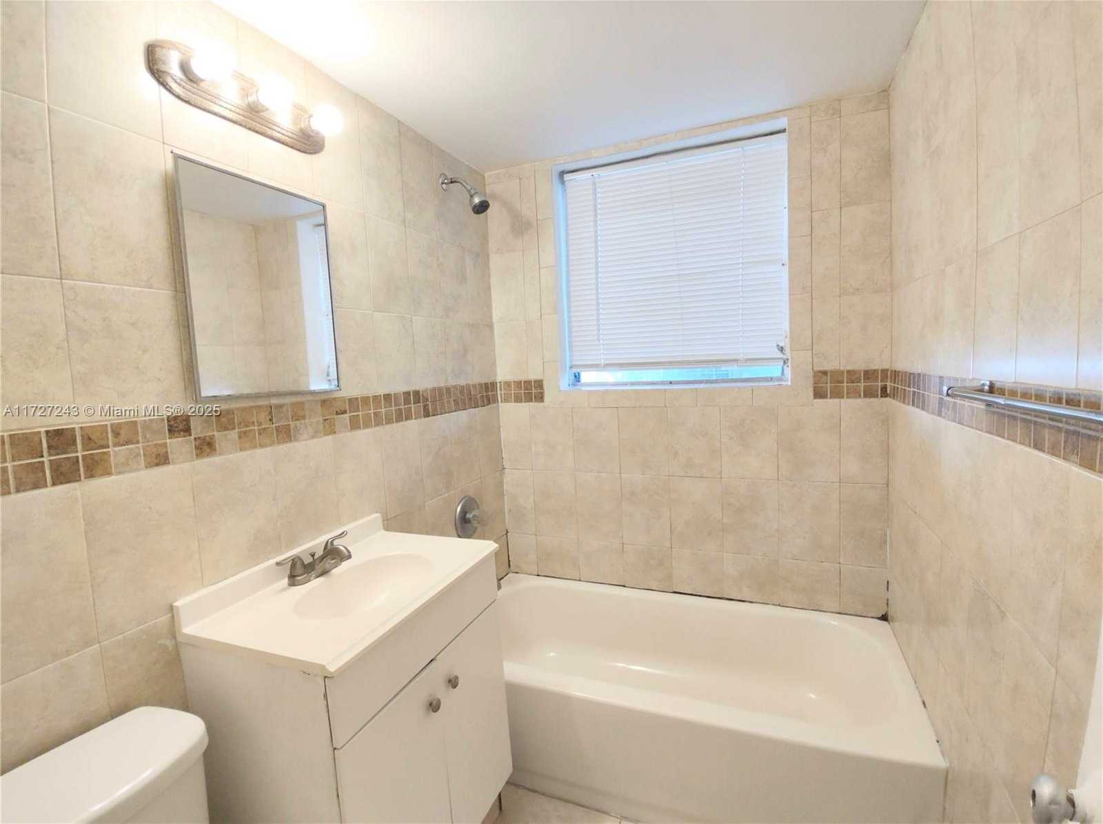 Small Image of 1565 SOUTH WEST 6TH ST, Miami Number 18
