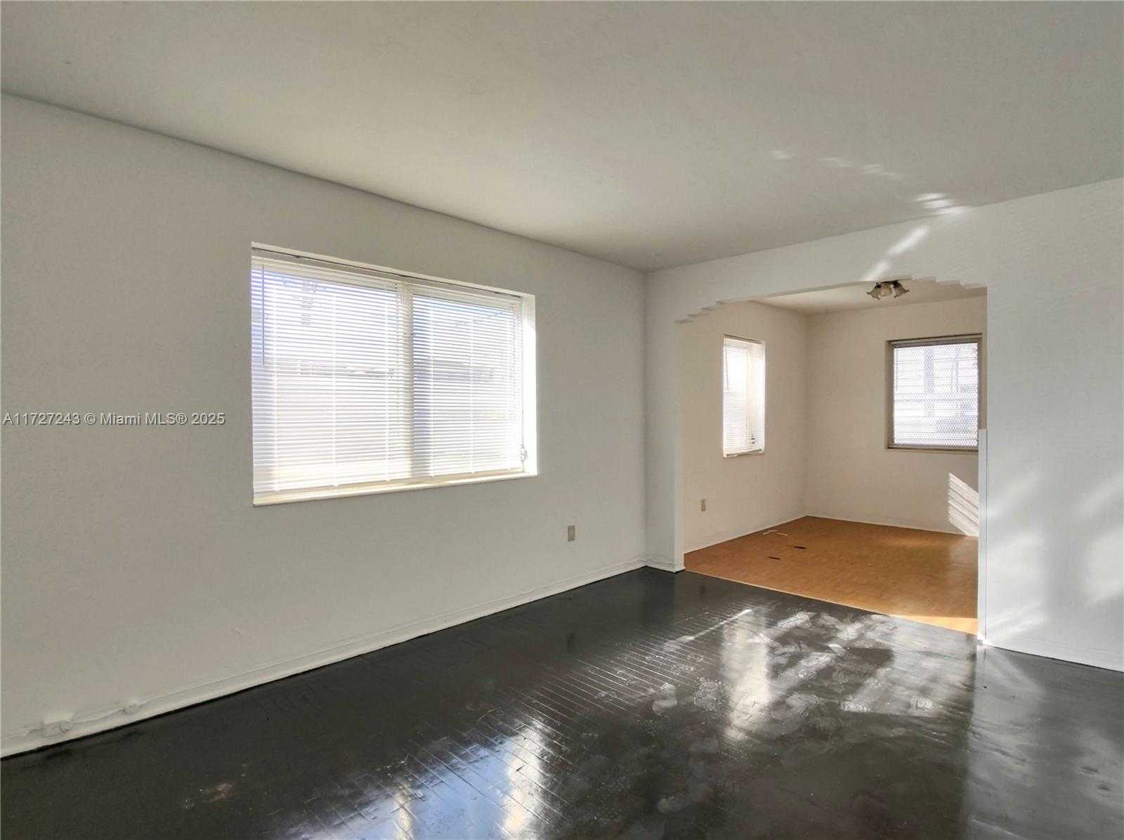 Small Image of 1565 SOUTH WEST 6TH ST, Miami Number 2