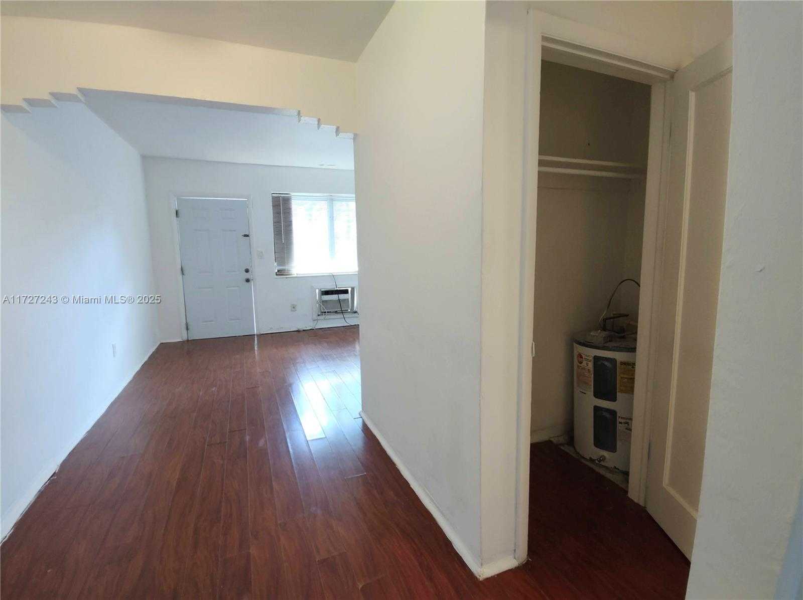 Small Image of 1565 SOUTH WEST 6TH ST, Miami Number 21