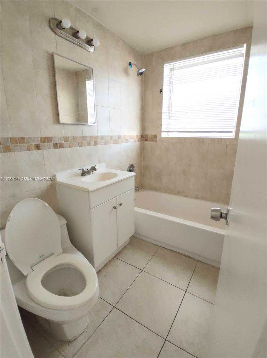 Small Image of 1565 SOUTH WEST 6TH ST, Miami Number 28