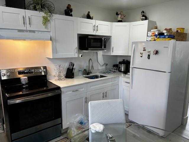 Small Image of 93 NORTH WEST 75TH AVE, Miami Number 4