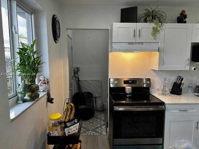 Small Image of 93 NORTH WEST 75TH AVE, Miami Number 5