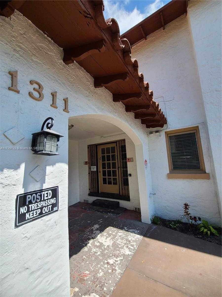 Small Image of 1311 15TH TER #7, Miami Beach Number 11