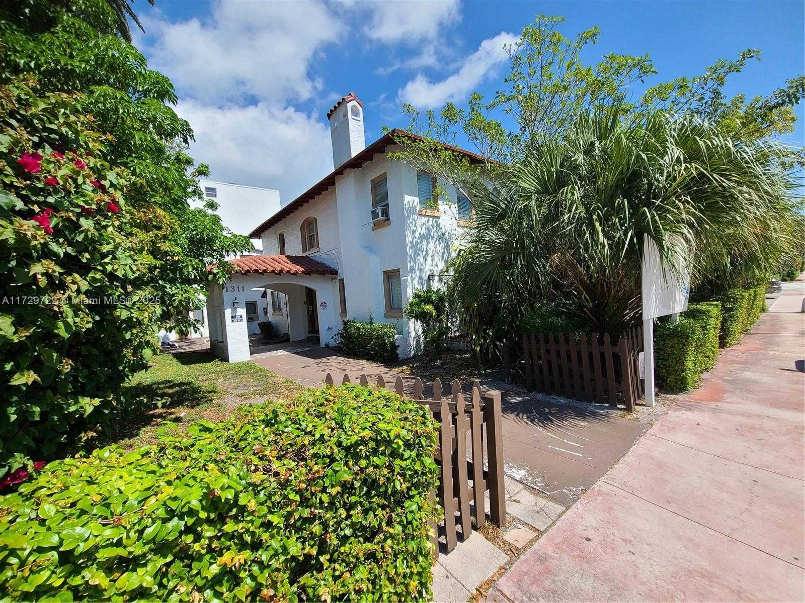 Small Image of 1311 15TH TER #7, Miami Beach Number 8
