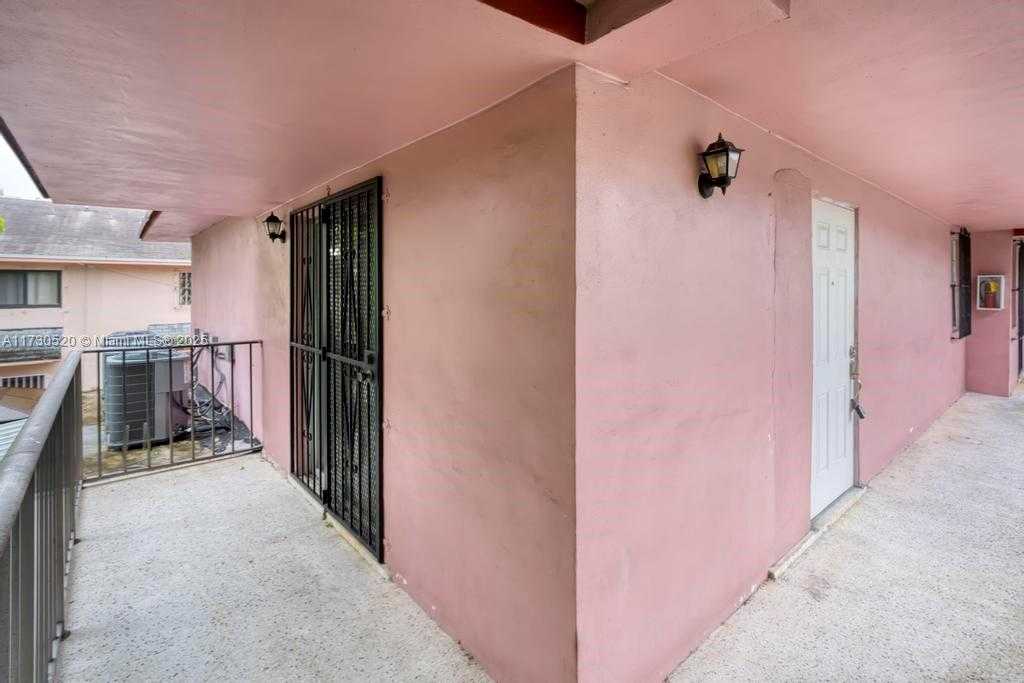 Small Image of 519 NORTH WEST 10TH AVE #4, Miami Number 26