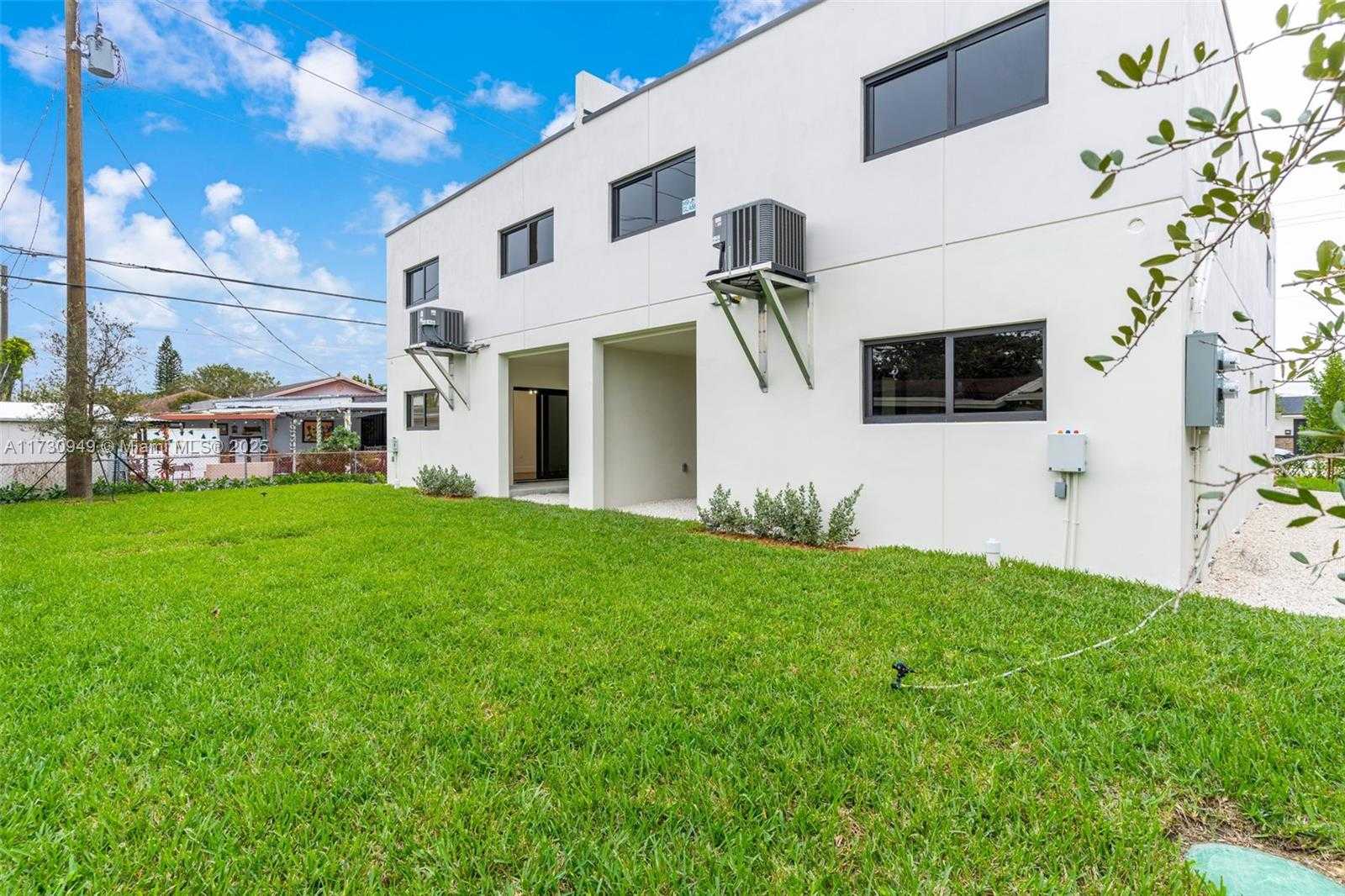 Small Image of 3620 SOUTH WEST 94 AVE, Miami Number 18