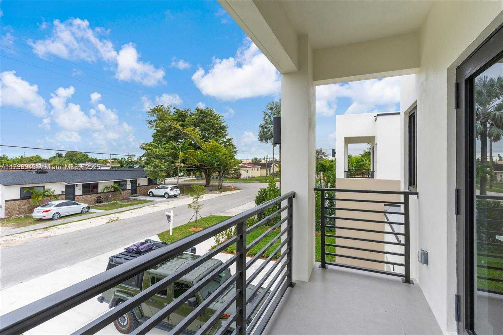 Small Image of 3620 SOUTH WEST 94 AVE, Miami Number 20