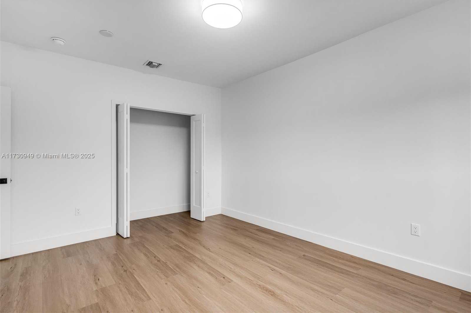 Small Image of 3620 SOUTH WEST 94 AVE, Miami Number 32