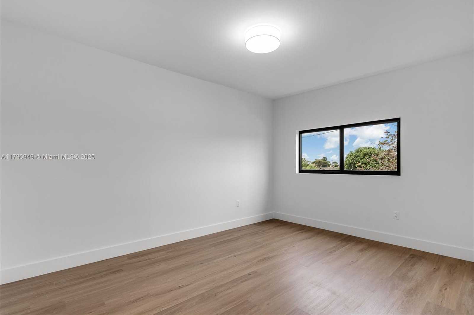 Small Image of 3620 SOUTH WEST 94 AVE, Miami Number 34