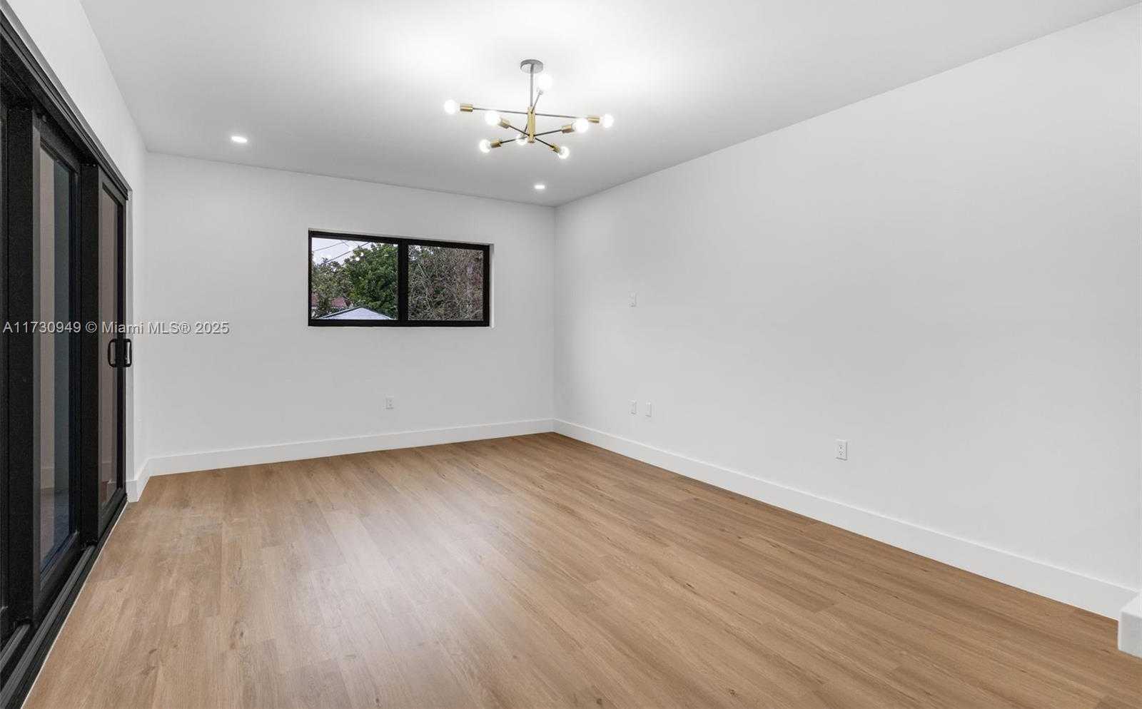 Small Image of 3620 SOUTH WEST 94 AVE, Miami Number 38