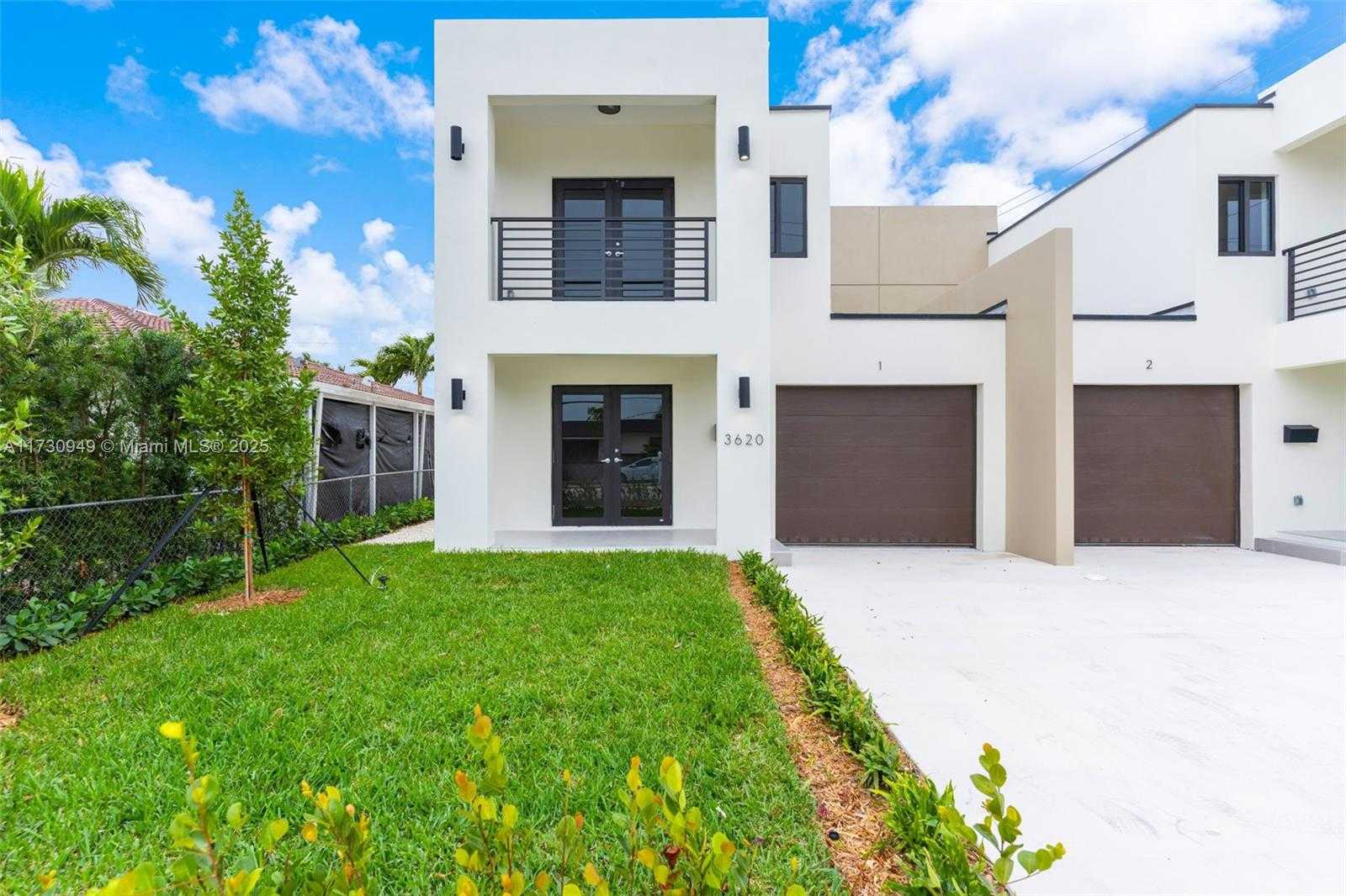 Small Image of 3620 SOUTH WEST 94 AVE, Miami Number 4