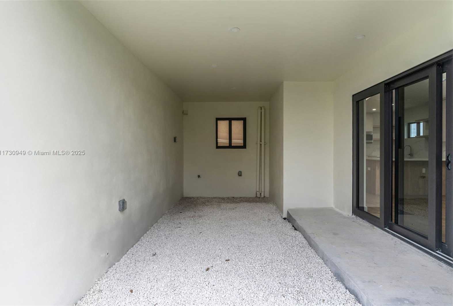 Small Image of 3620 SOUTH WEST 94 AVE, Miami Number 41