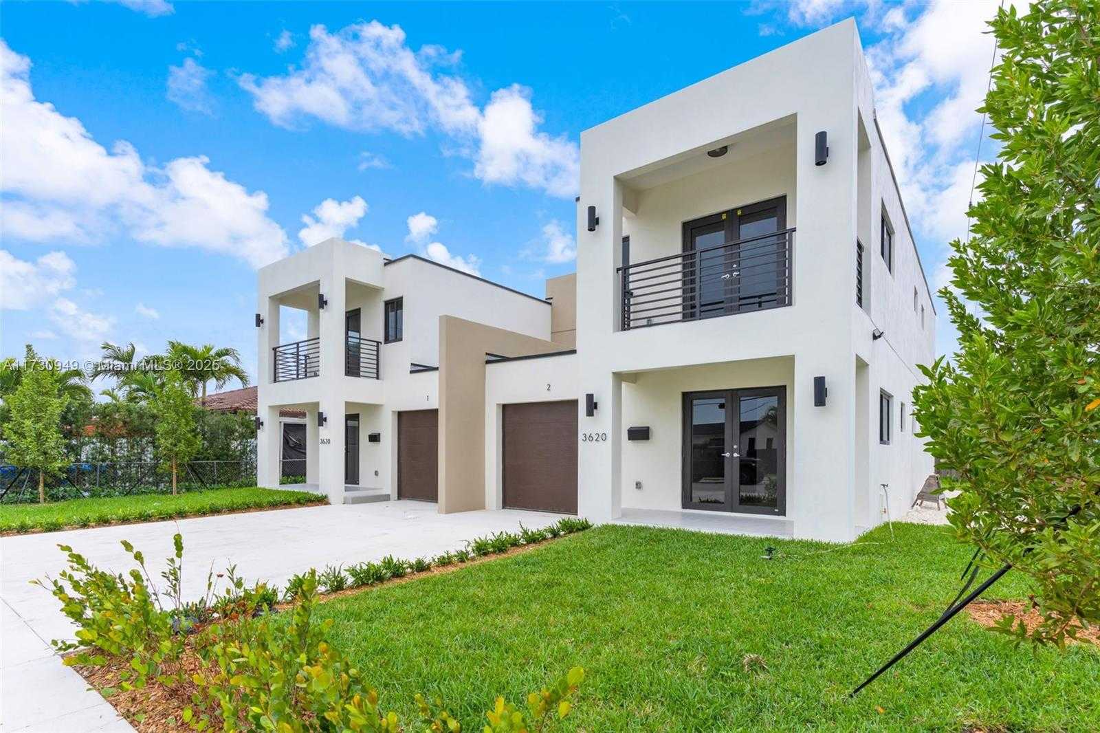 Small Image of 3620 SOUTH WEST 94 AVE, Miami Number 5