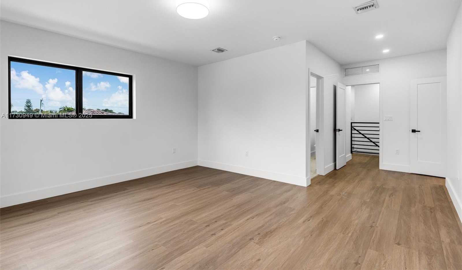 Small Image of 3620 SOUTH WEST 94 AVE, Miami Number 50