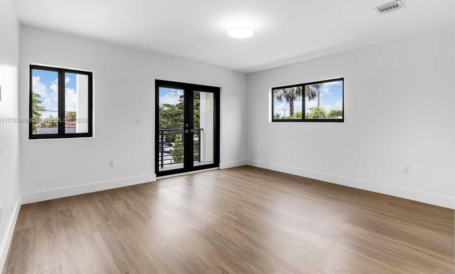Small Image of 3620 SOUTH WEST 94 AVE, Miami Number 52