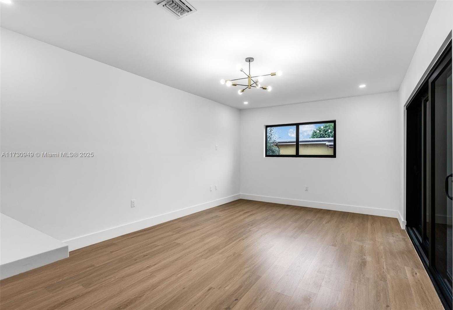 Small Image of 3620 SOUTH WEST 94 AVE, Miami Number 65