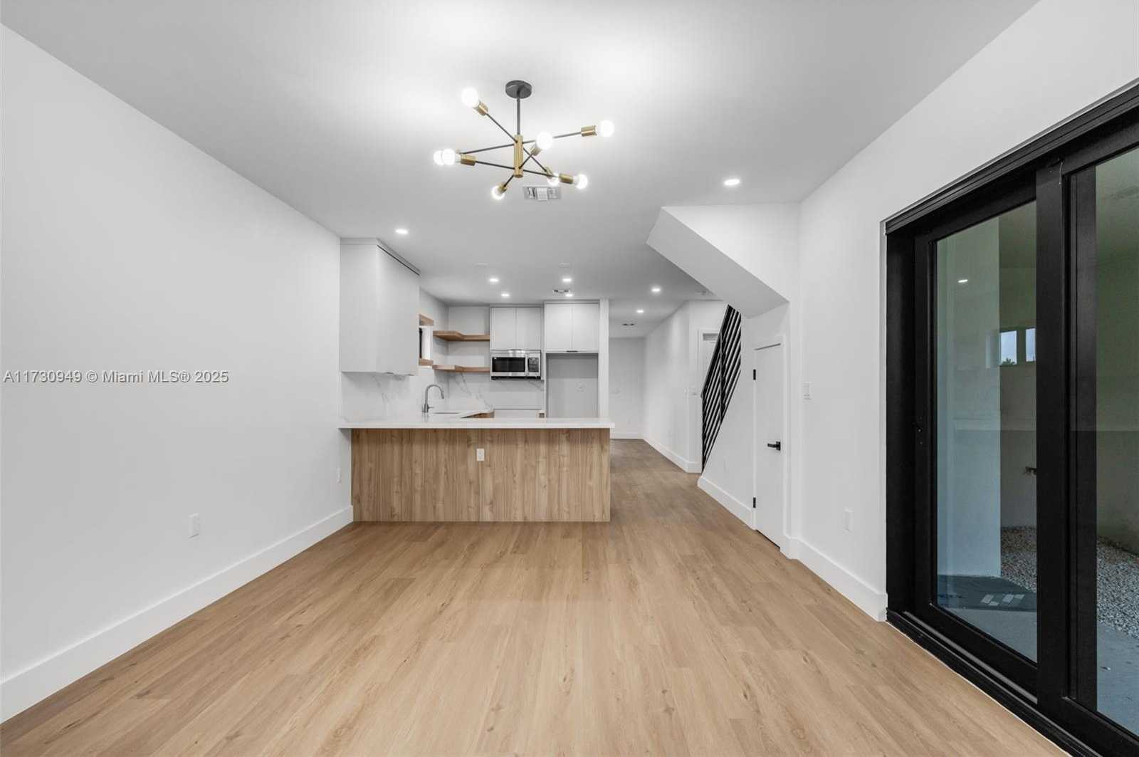 Small Image of 3620 SOUTH WEST 94 AVE, Miami Number 8