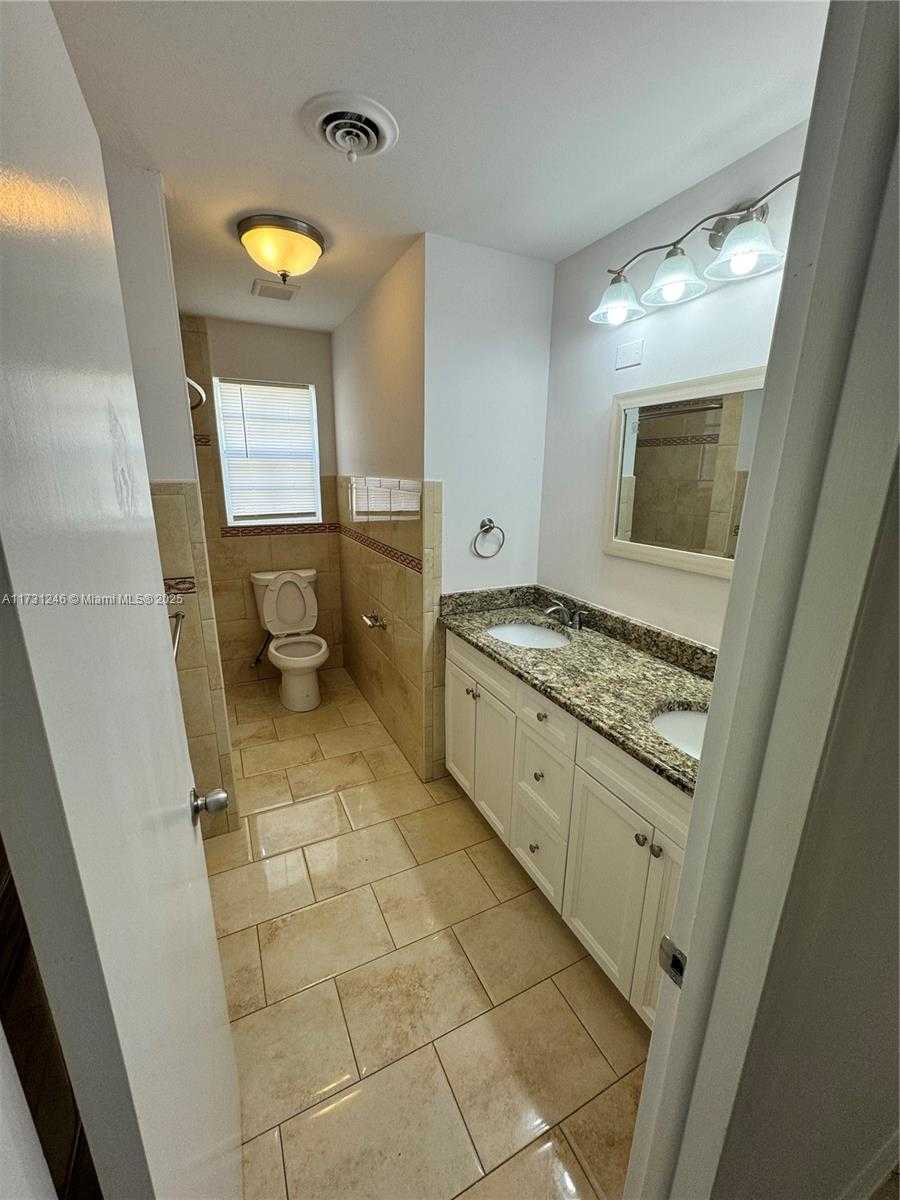 Small Image of 4381 PURDY LN #3, West Palm Beach Number 15