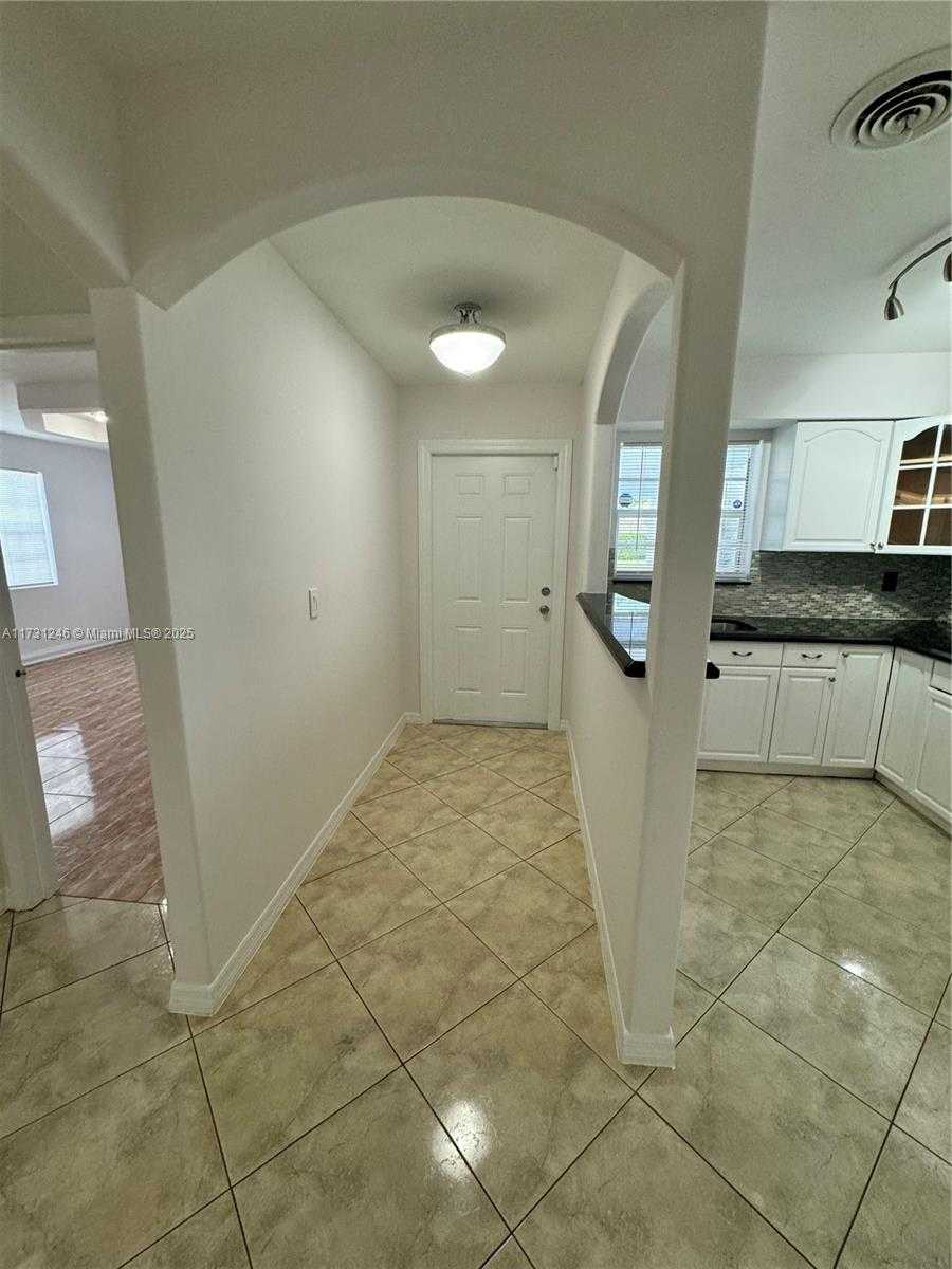 Small Image of 4381 PURDY LN #3, West Palm Beach Number 21