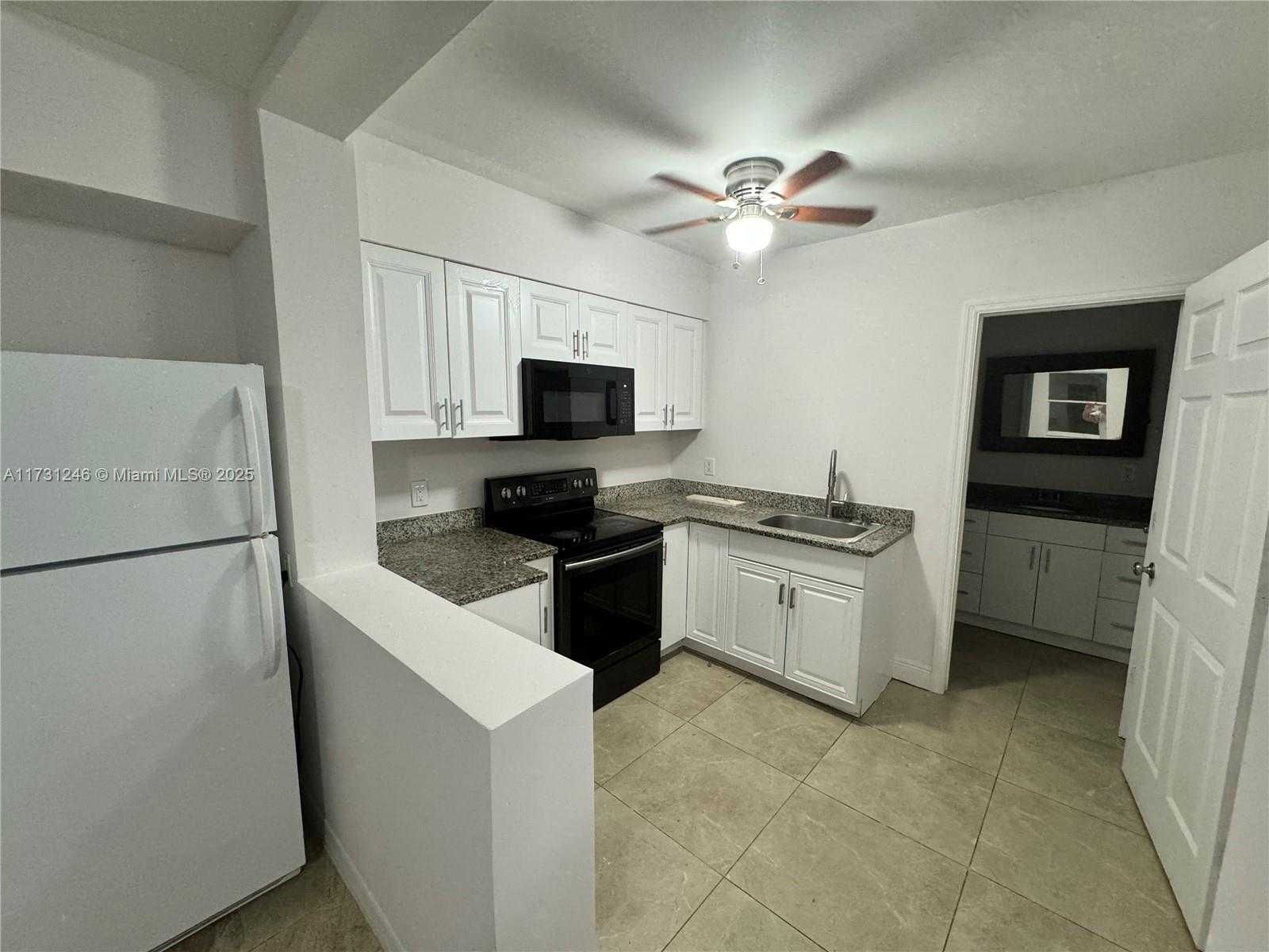 Small Image of 4381 PURDY LN #3, West Palm Beach Number 32