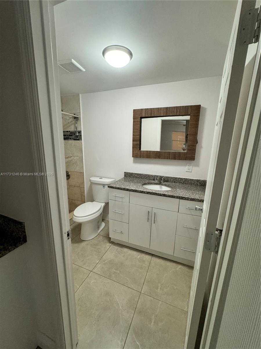 Small Image of 4381 PURDY LN #3, West Palm Beach Number 34