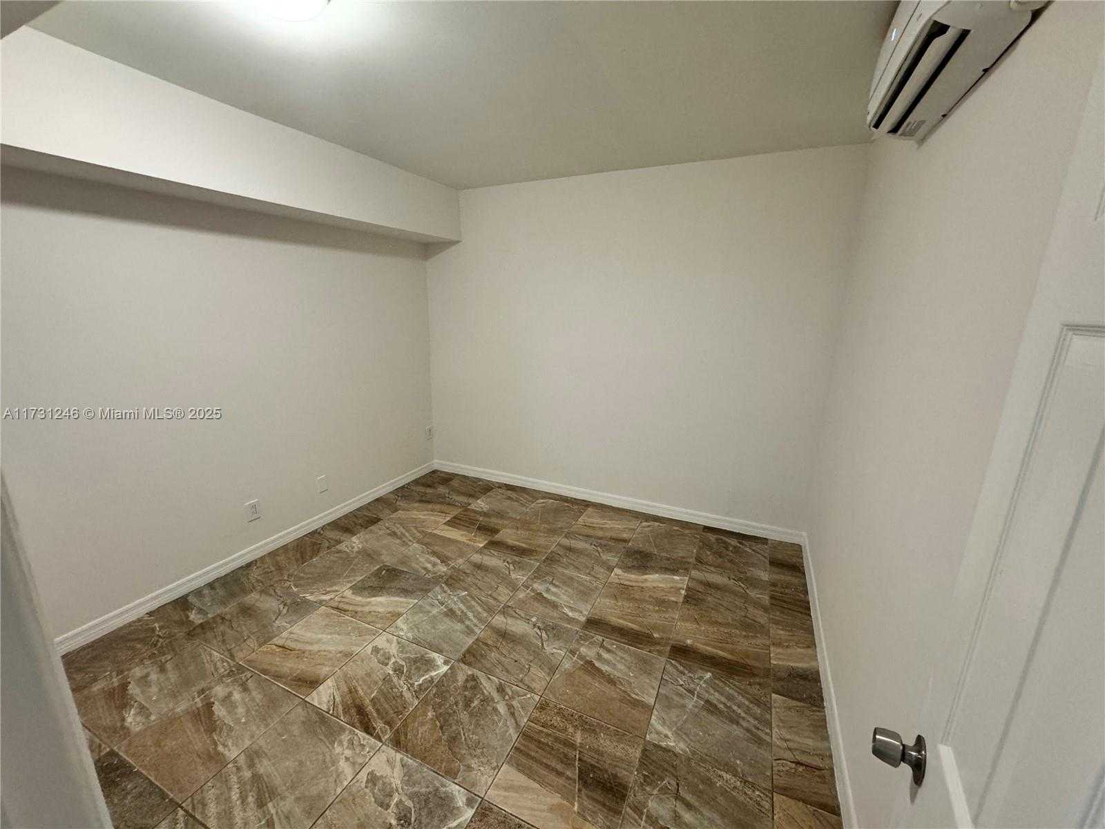 Small Image of 4381 PURDY LN #3, West Palm Beach Number 37