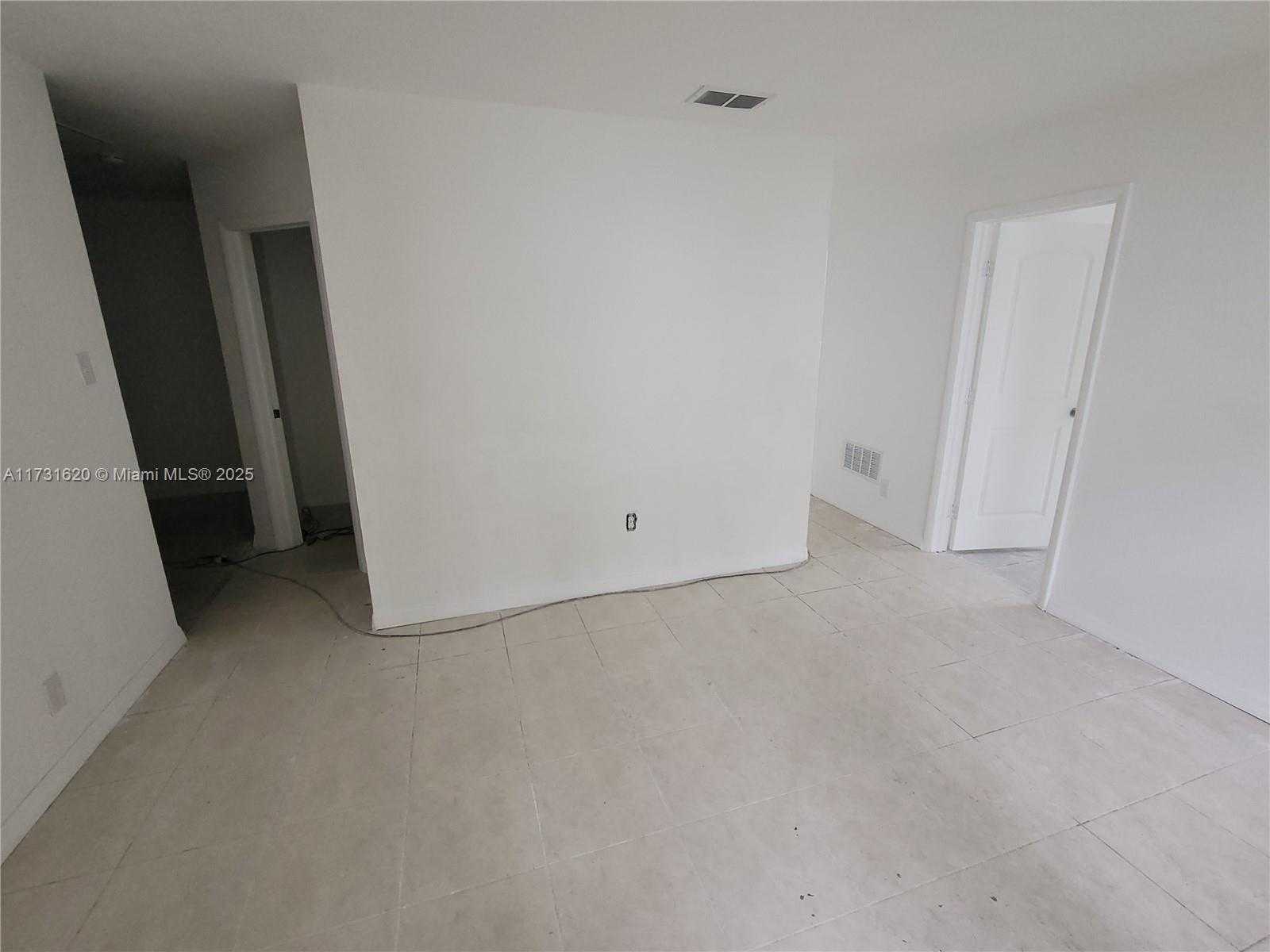 Small Image of 412 NORTH WEST 59TH ST, Miami Number 5