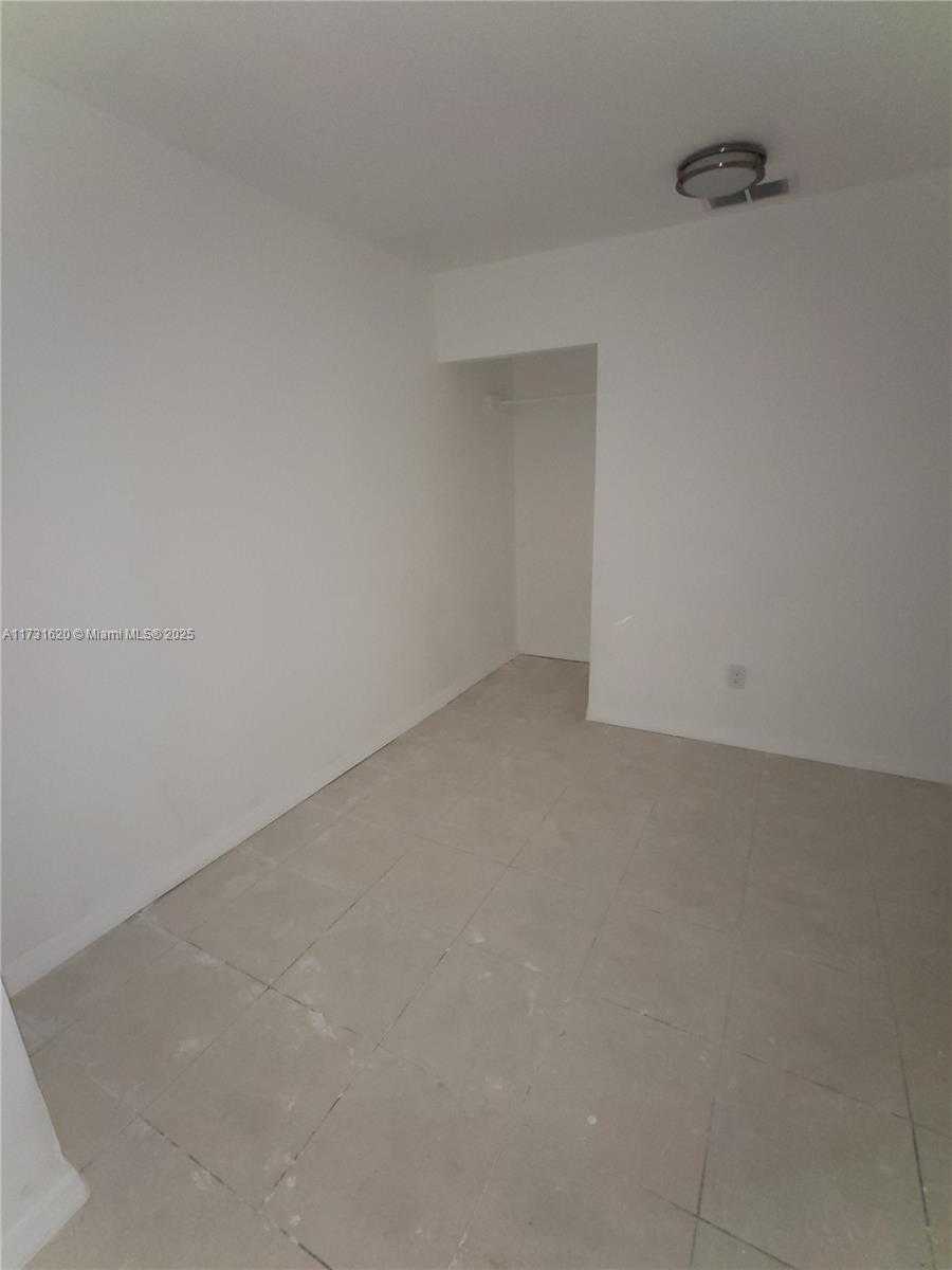Small Image of 412 NORTH WEST 59TH ST, Miami Number 7