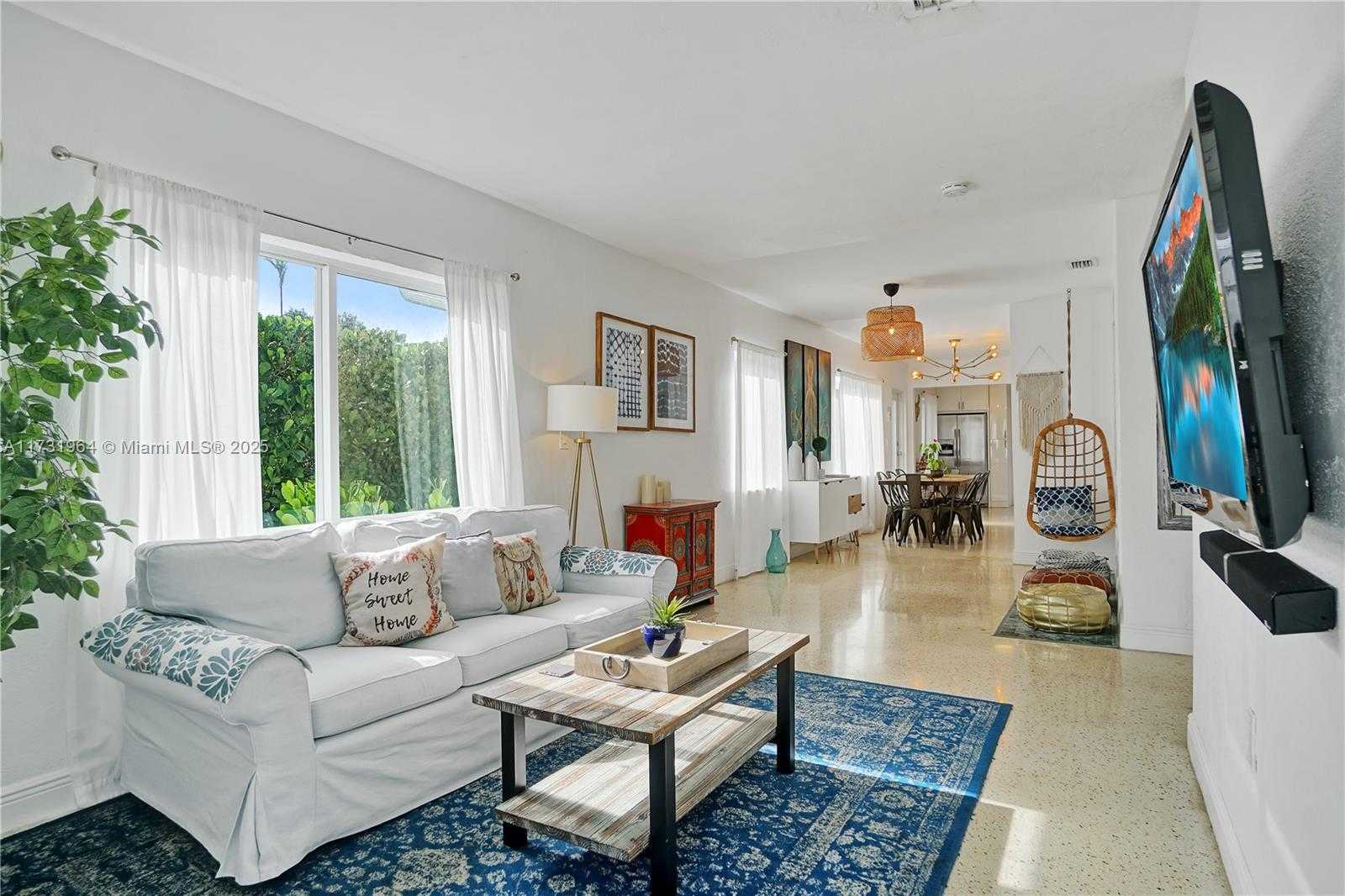 Small Image of 7 NORTH EAST 50TH ST, Miami Number 10