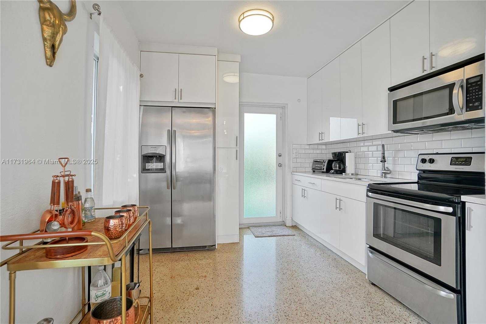 Small Image of 7 NORTH EAST 50TH ST, Miami Number 14