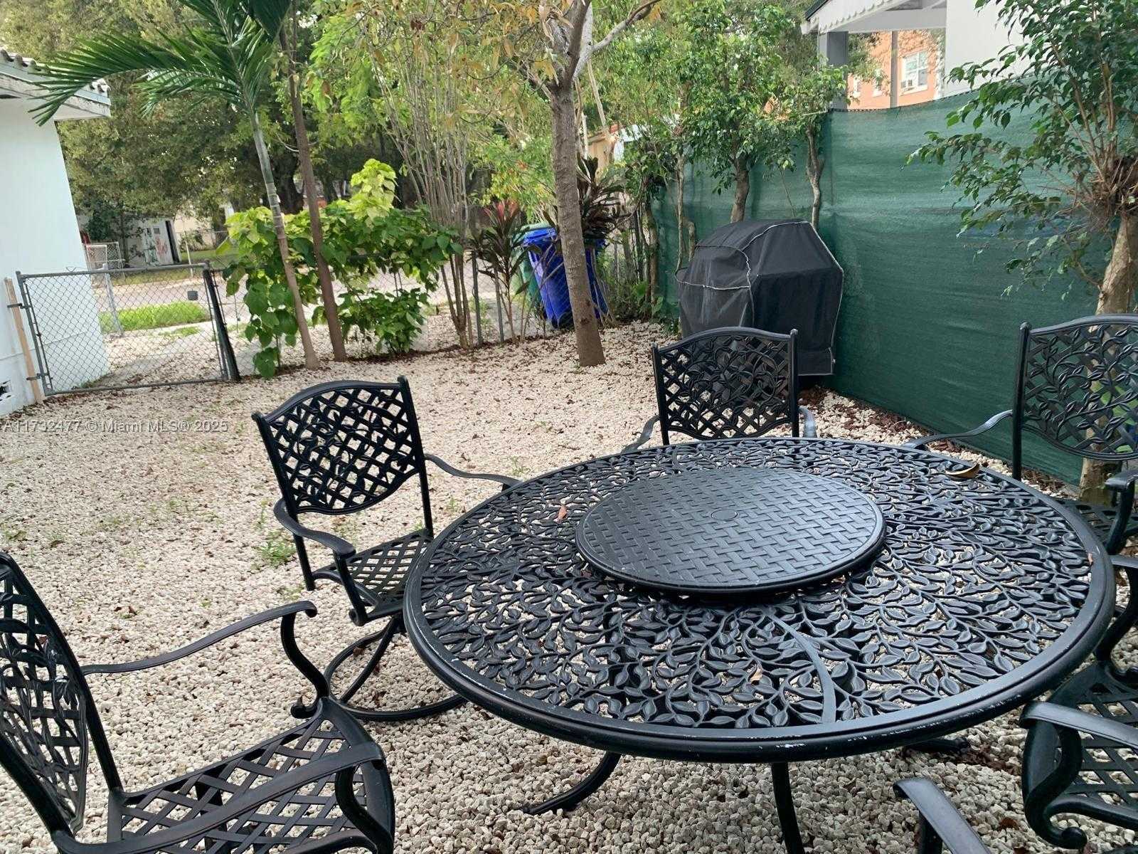 Small Image of 2 NORTH EAST 45TH ST, Miami Number 23