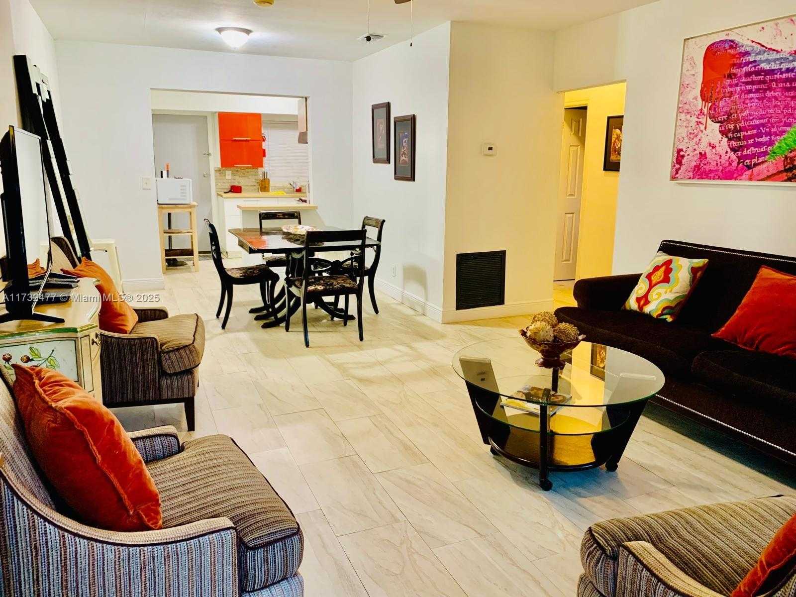 Small Image of 2 NORTH EAST 45TH ST, Miami Number 5