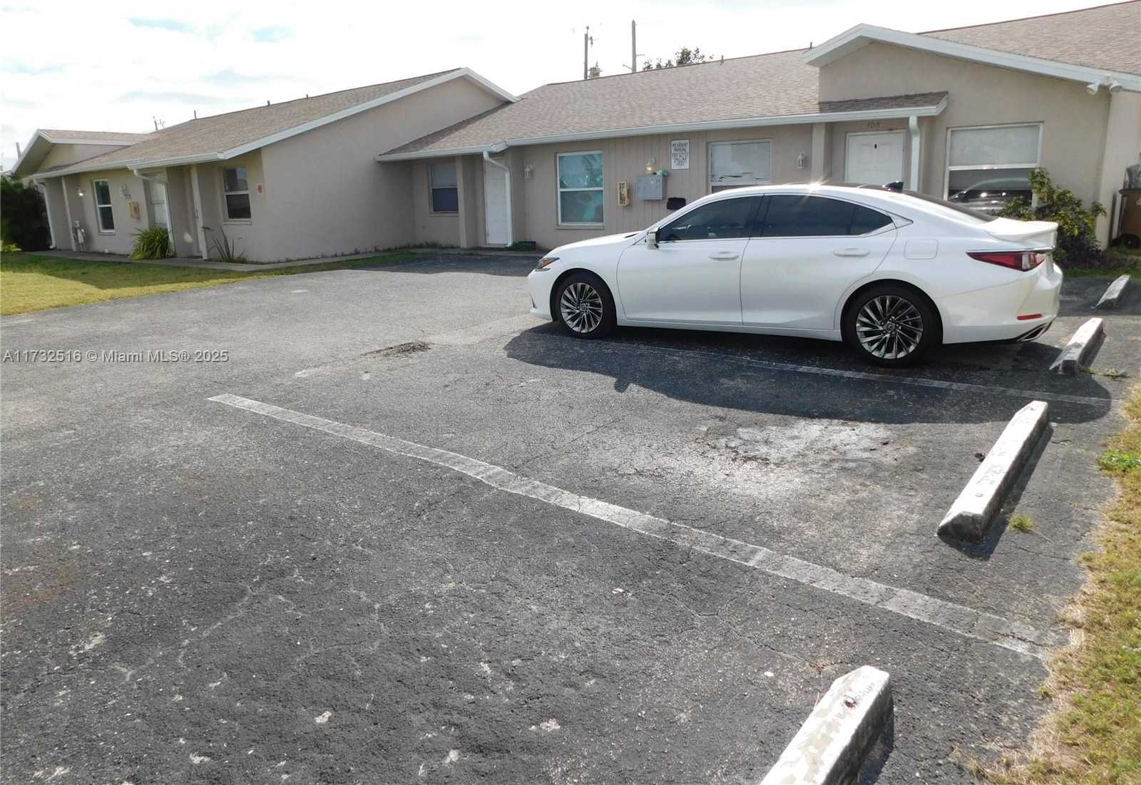 Small Image of 508 SOUTH EAST 7 ST #4, Cape Coral Number 11