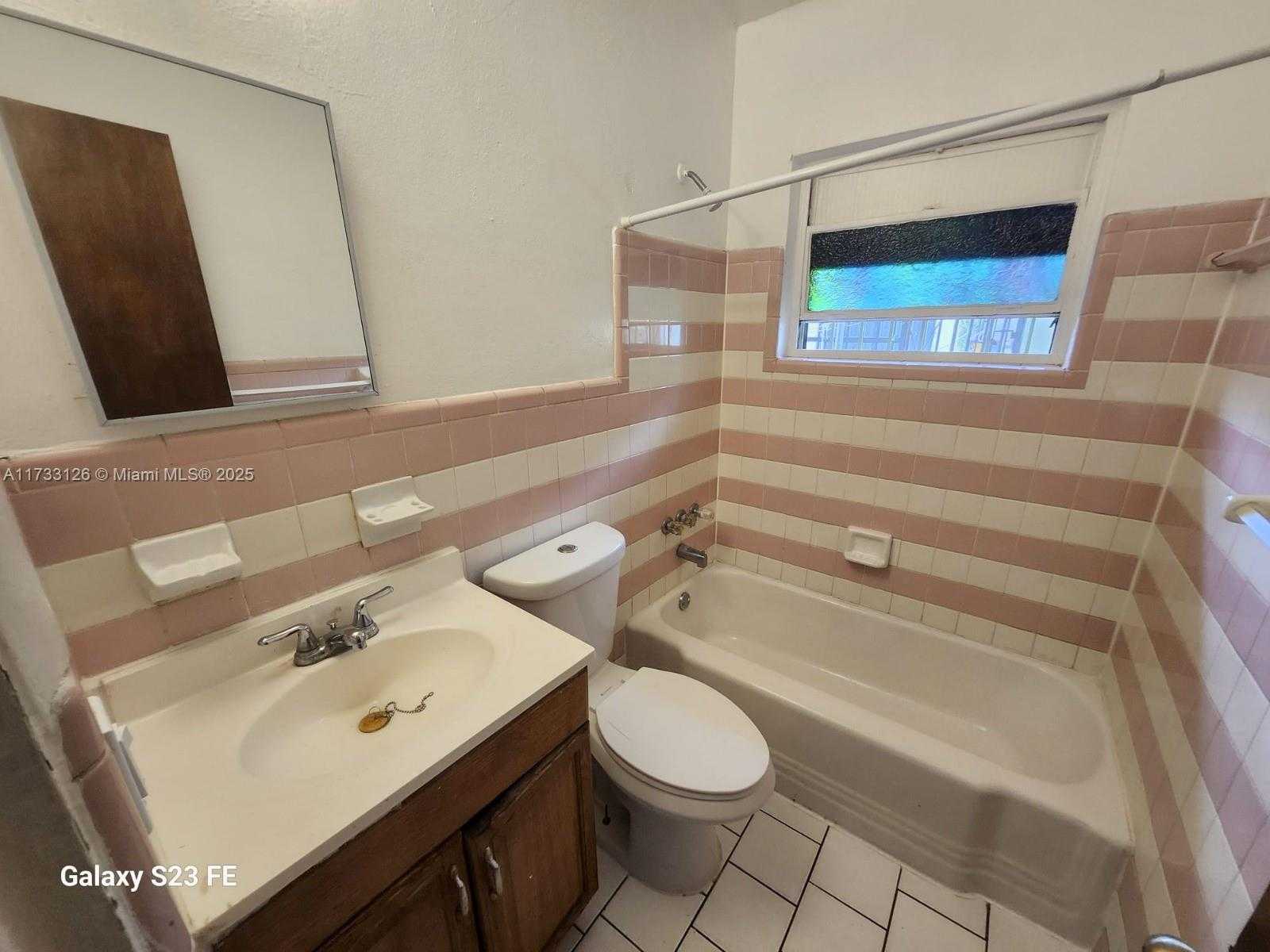 Small Image of 1500 NORTH WEST 69TH TER, Miami Number 12