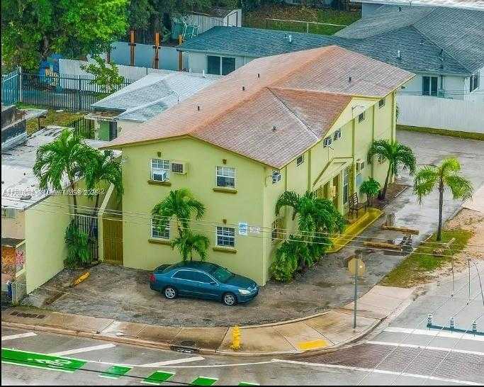 Small Image of 1500 NORTH WEST 69TH TER, Miami Number 3