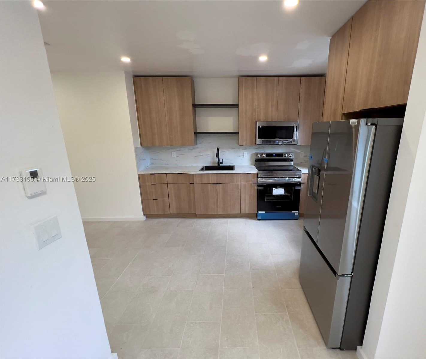 Small Image of 418 NORTH WEST 9TH AVE, Miami Number 19
