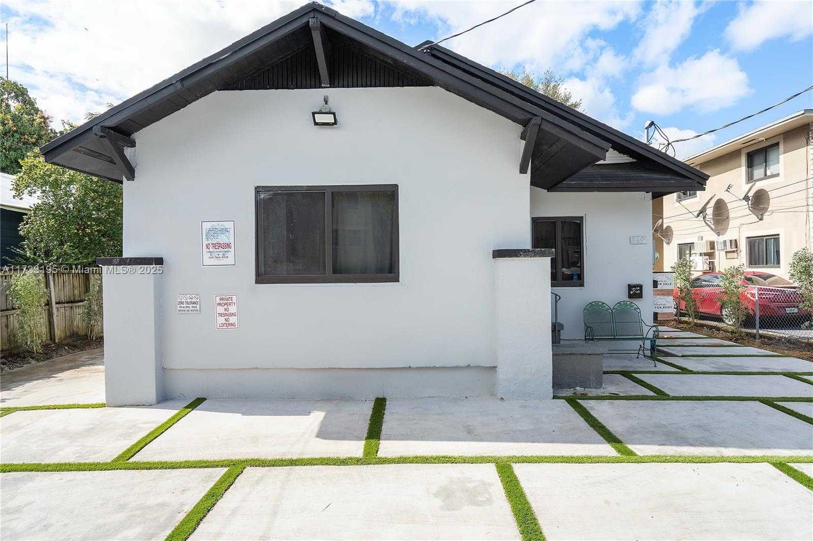 Small Image of 418 NORTH WEST 9TH AVE, Miami Number 3