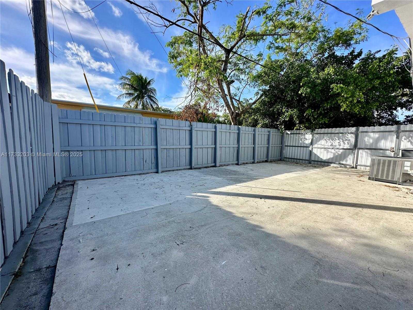 Small Image of 1788 NORTH EAST 169TH ST #2, North Miami Beach Number 22