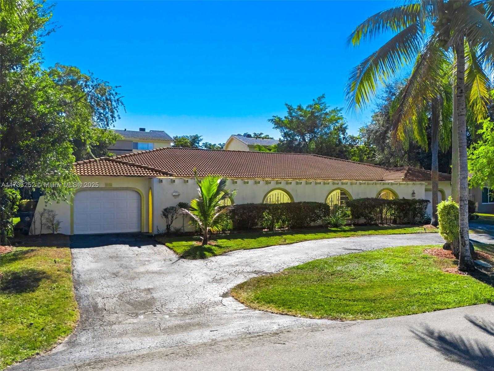 Small Image of 8406 NORTH WEST 35TH ST, Coral Springs Number 2