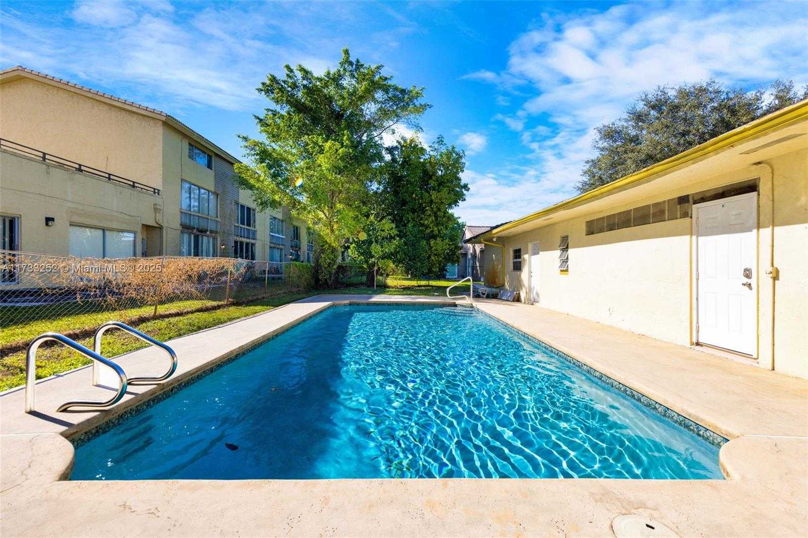 Small Image of 8406 NORTH WEST 35TH ST, Coral Springs Number 38