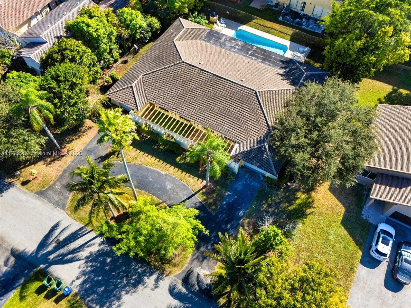 Small Image of 8406 NORTH WEST 35TH ST, Coral Springs Number 40