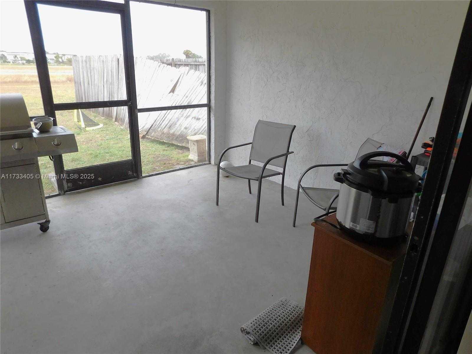 Small Image of 611 SOUTH WEST 3 TE, Cape Coral Number 16