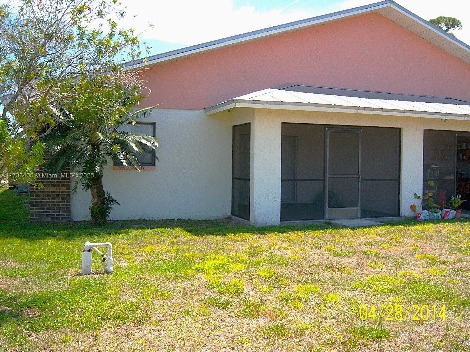 Small Image of 611 SOUTH WEST 3 TE, Cape Coral Number 27