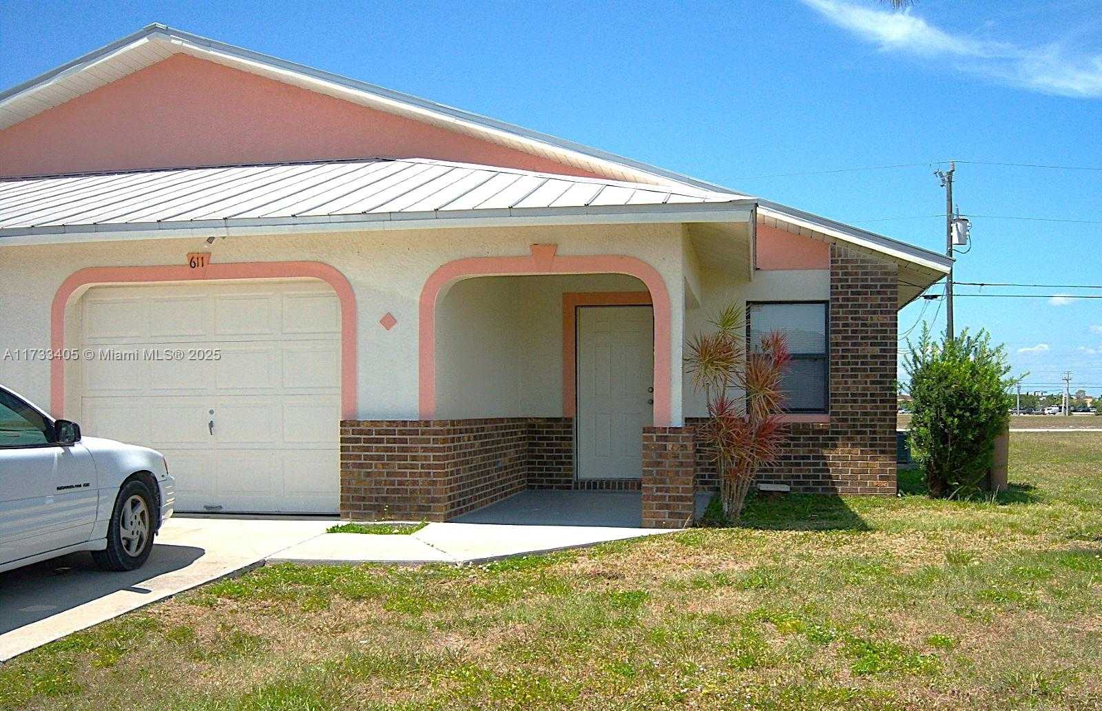 Small Image of 611 SOUTH WEST 3 TE, Cape Coral Number 28